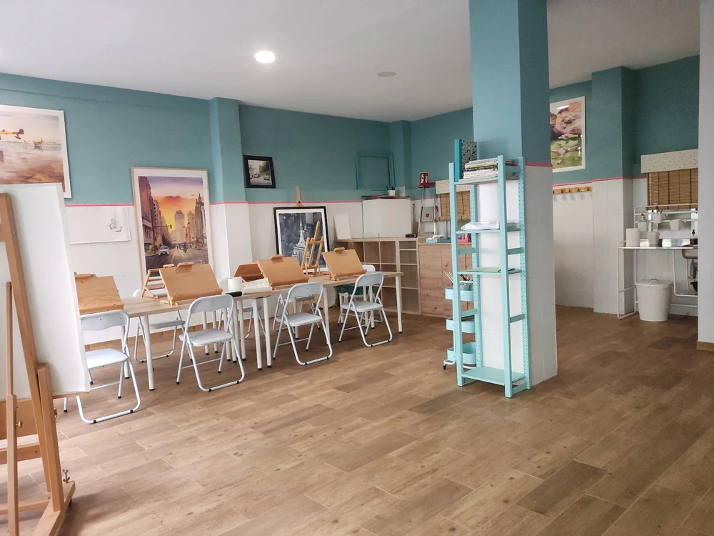 Foto de Aguamarina academia de pintura