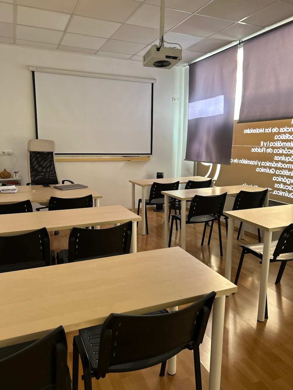 Foto de Academia Curiosamente