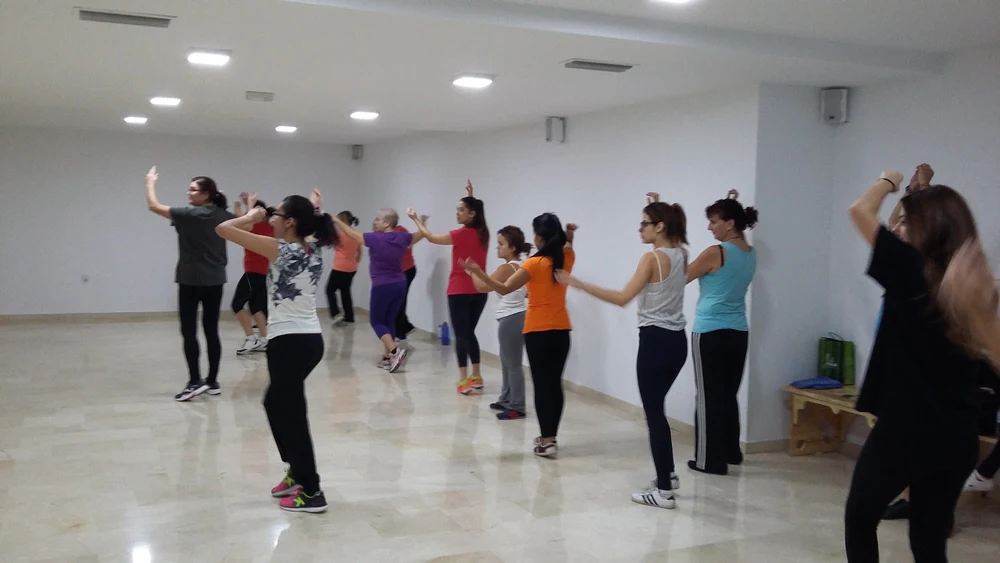 Portada de Escuela de Baile La Terreta