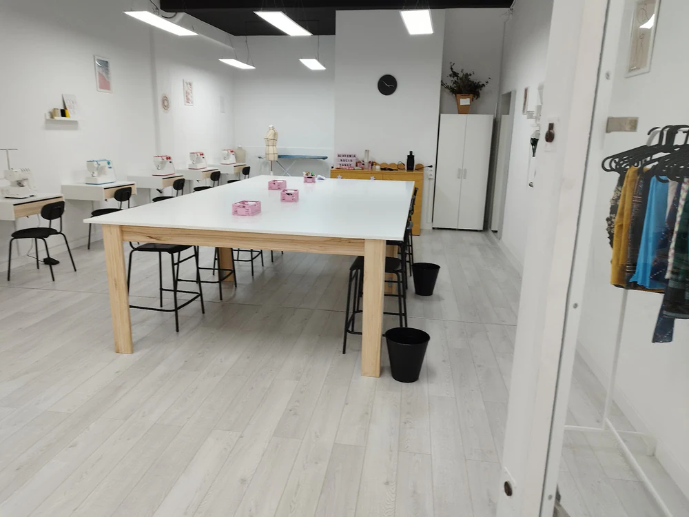 Foto de Academia 13 Razones – Patronaje, Corte y Confección en A Coruña