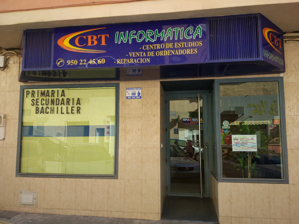 Foto de INFOCENTRO academia de Informática y Oposiciones