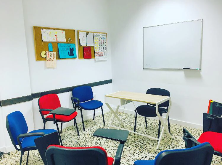 Academia de Idiomas Tuiza