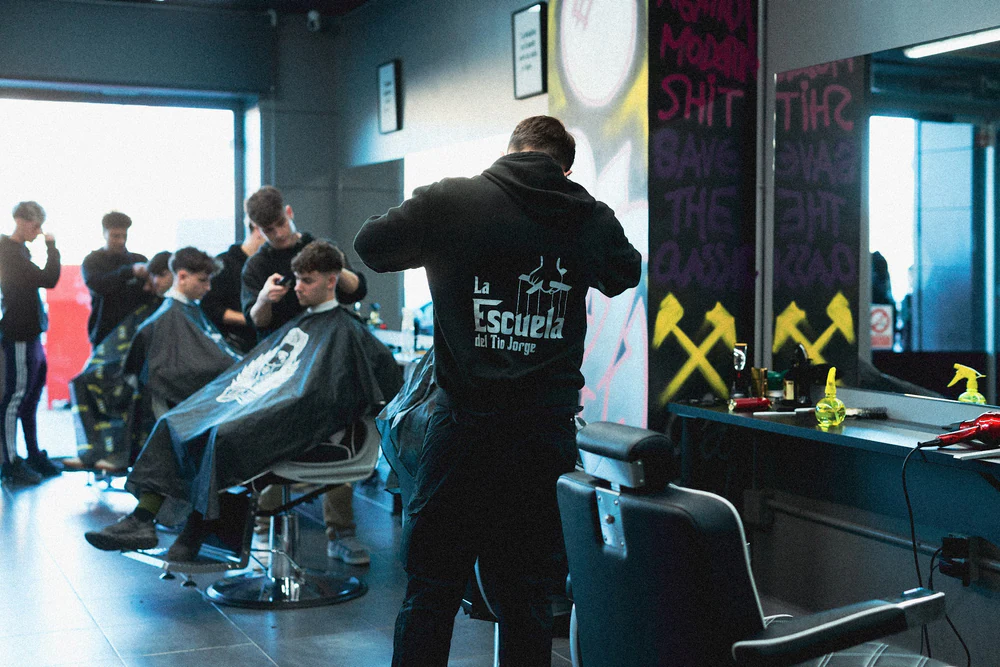 La Escuela del Tío Jorge - Academia de Barbería en Zaragoza