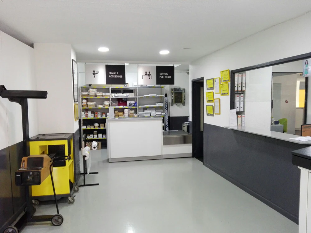 Foto de AUTOESCUELA ALMUÑÉCAR
