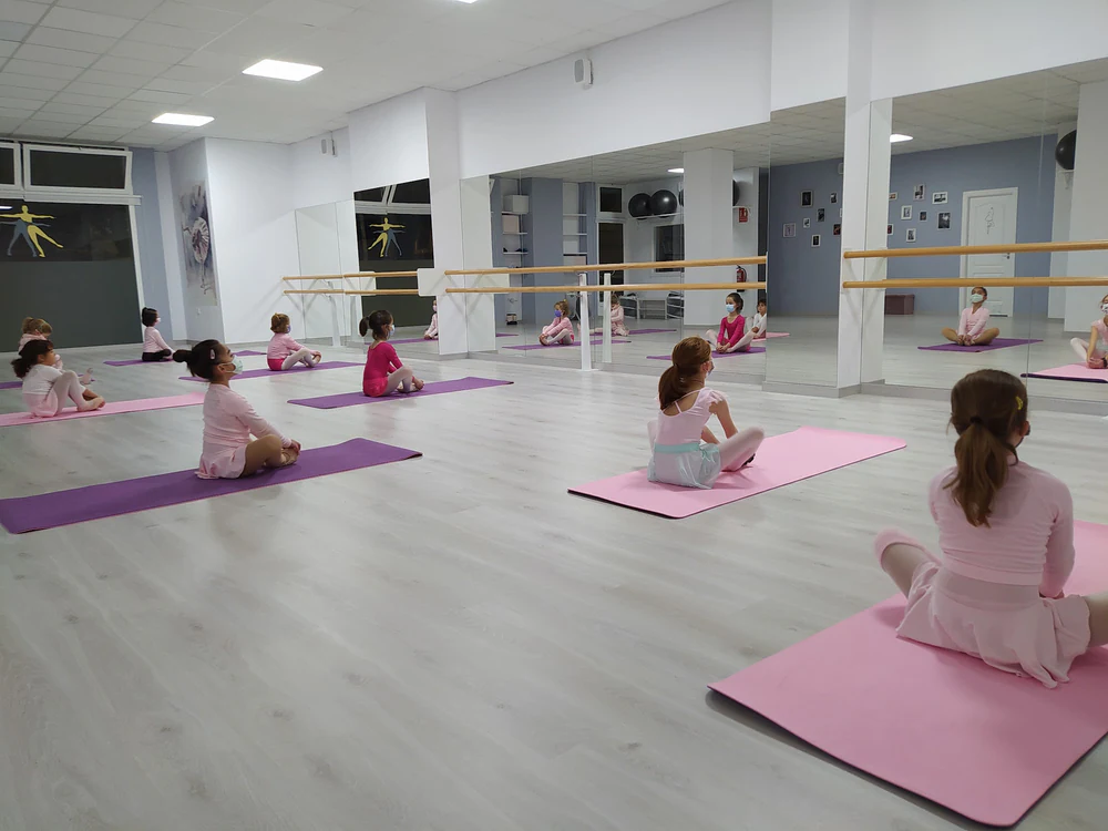 ÁUREA Escuela de Danza