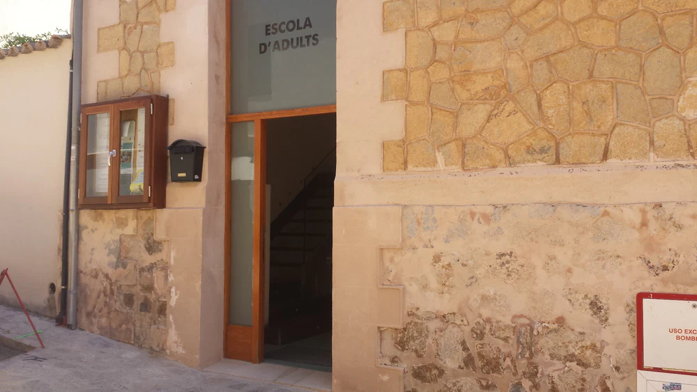 Escuela de Adultos - Ayuntamiento de Andratx