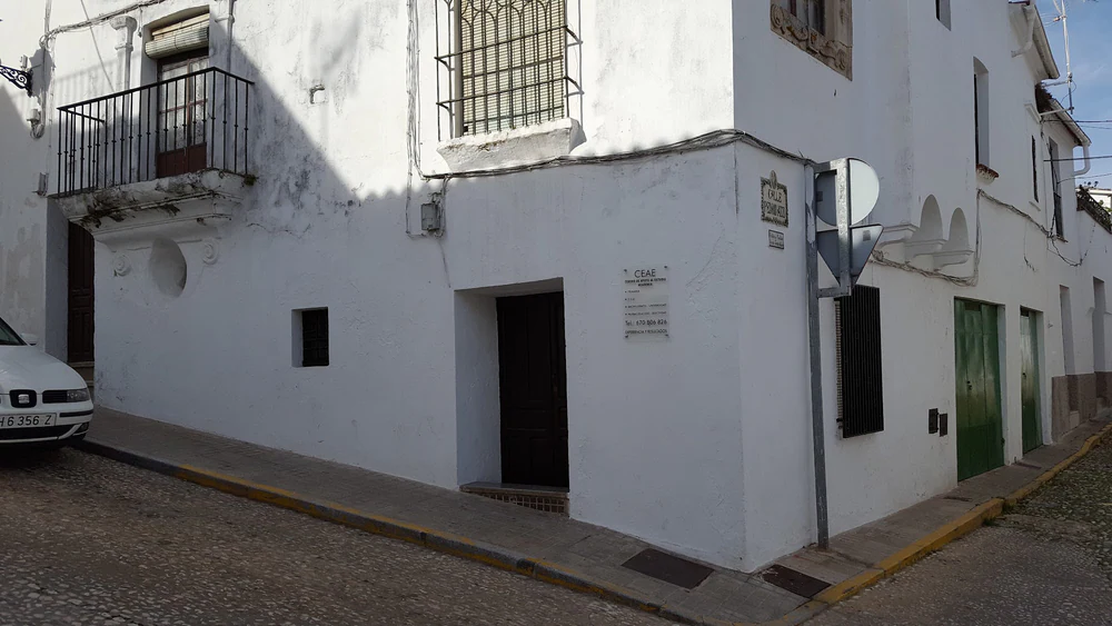 ACADEMIA CEAE. Centro Apoyo Estudio