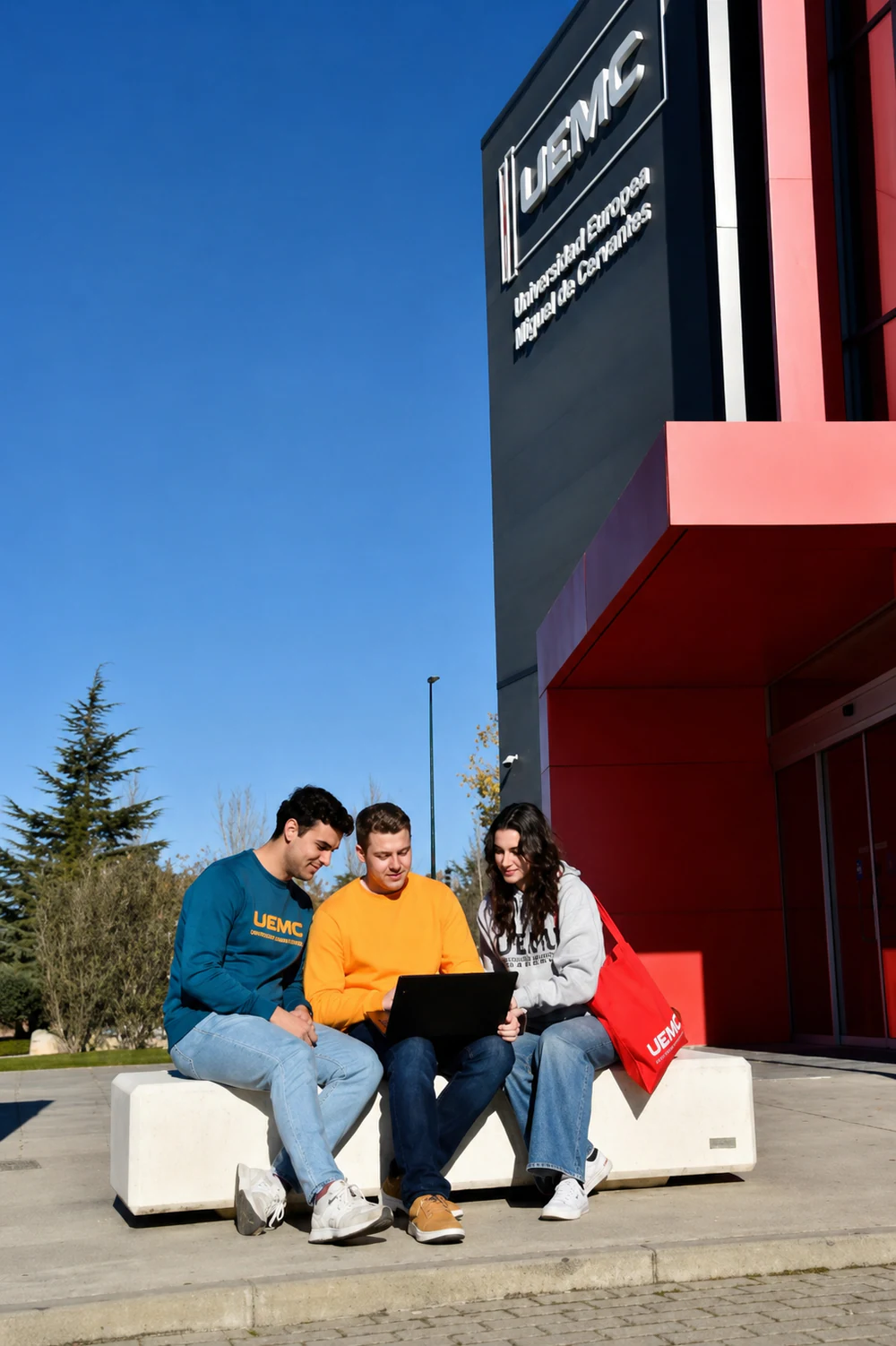 Foto de Academia eUniversitas - Estudios universitarios