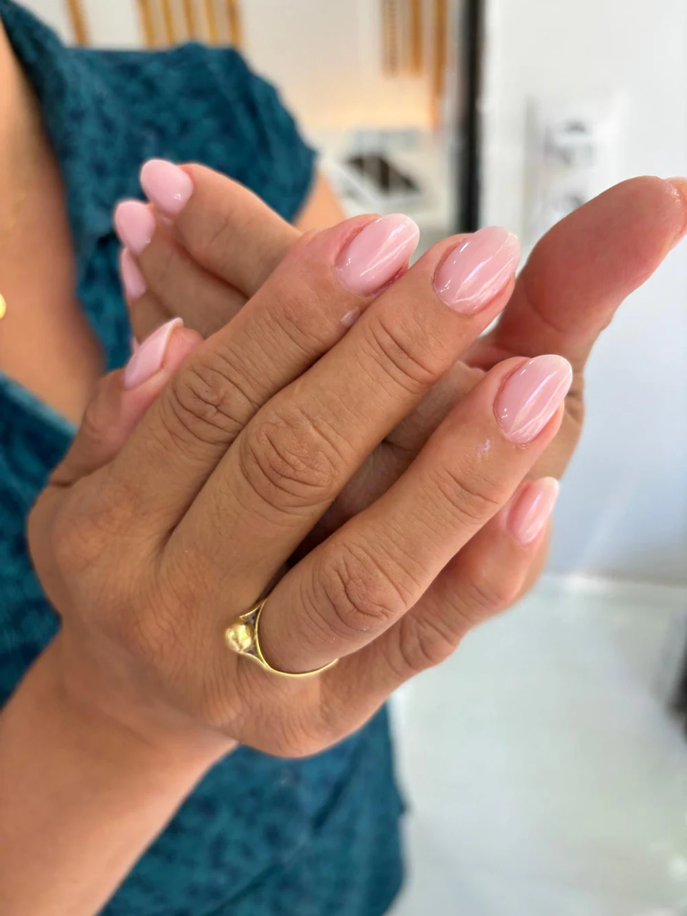 Foto de Éclat Beauty & Academy – Depilación con Hilo y Pestañas