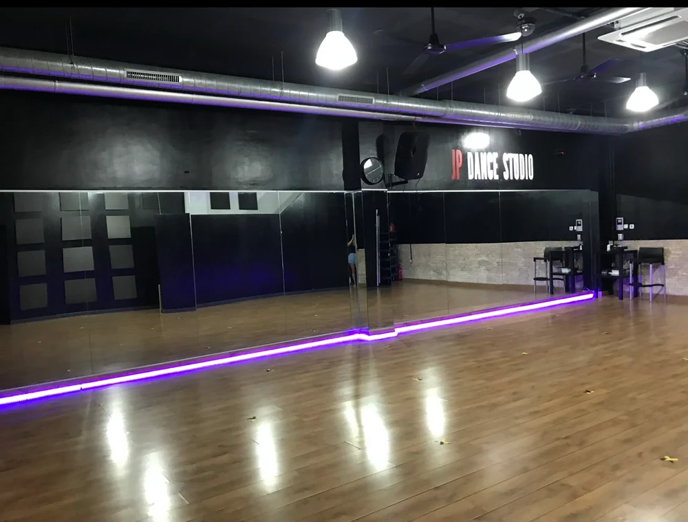 Portada de JP DANCE STUDIO