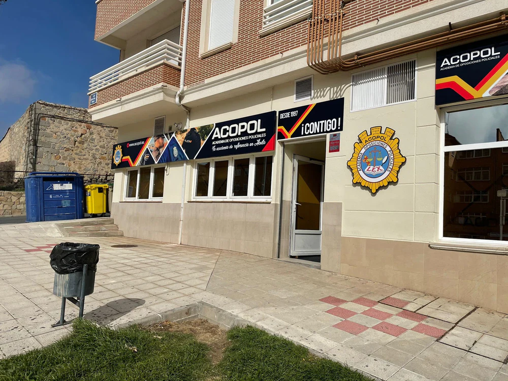 Foto de Academia ACOPOL Ávila. Academia de Oposiciones para Policía Nacional.