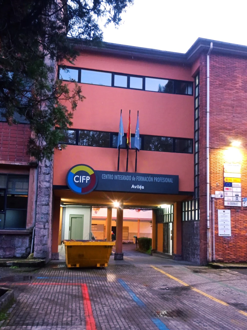 Portada de Centro Integrado de Formación Profesional Avilés