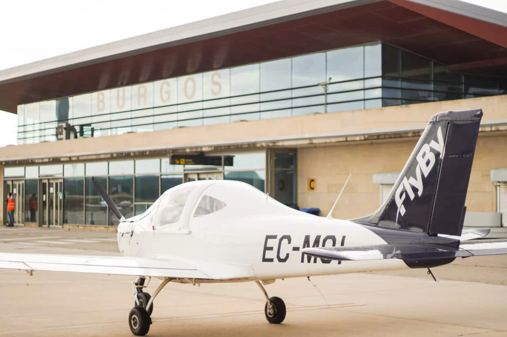 Foto de FlyBy Aviation Academy