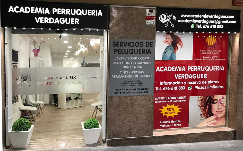 Foto de Academia de Peluquería Lourdes González