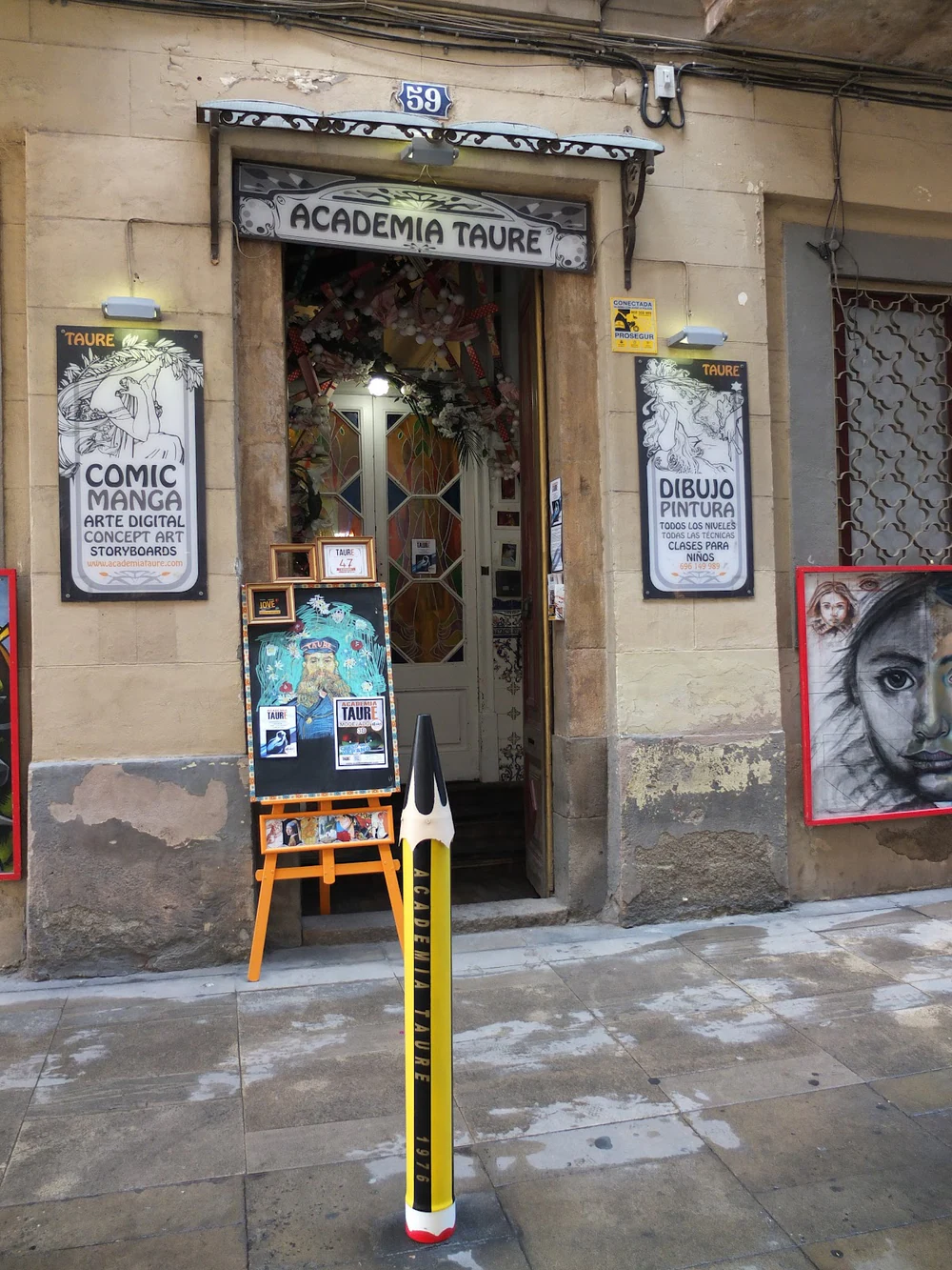 Foto de F.Larauuza Academia Central De Corte