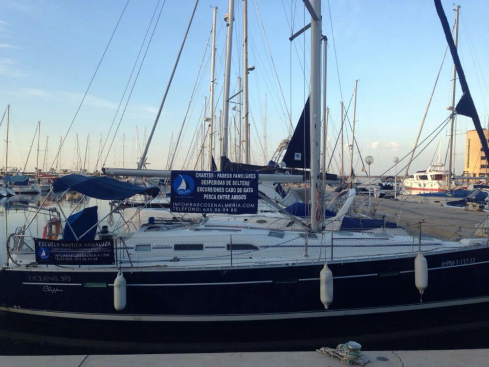 Foto de Sailing Mike - Academia Náutica