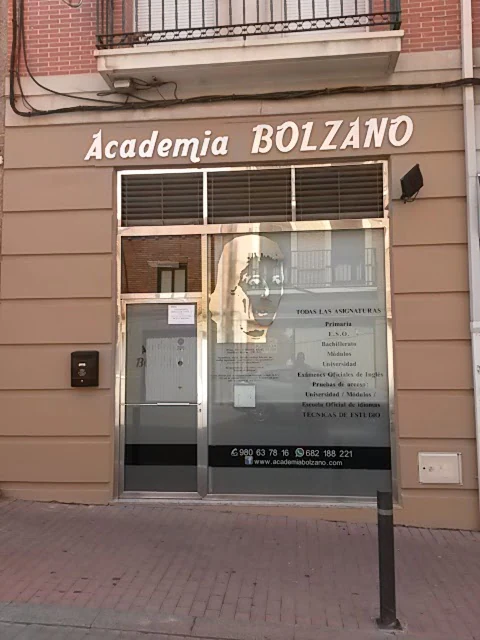 Foto de Academia Iglesias y González