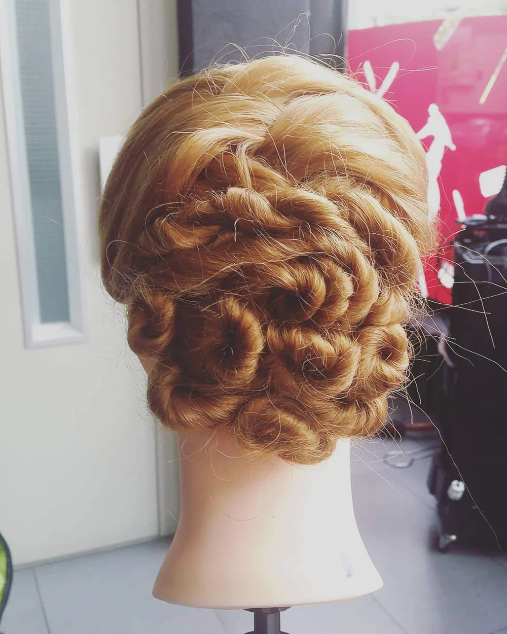 Foto de Academia de Peluquería Carmen Valero