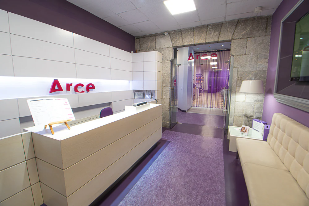 Portada de Centro de Formación Profesional Arce - Peluquería y Estética