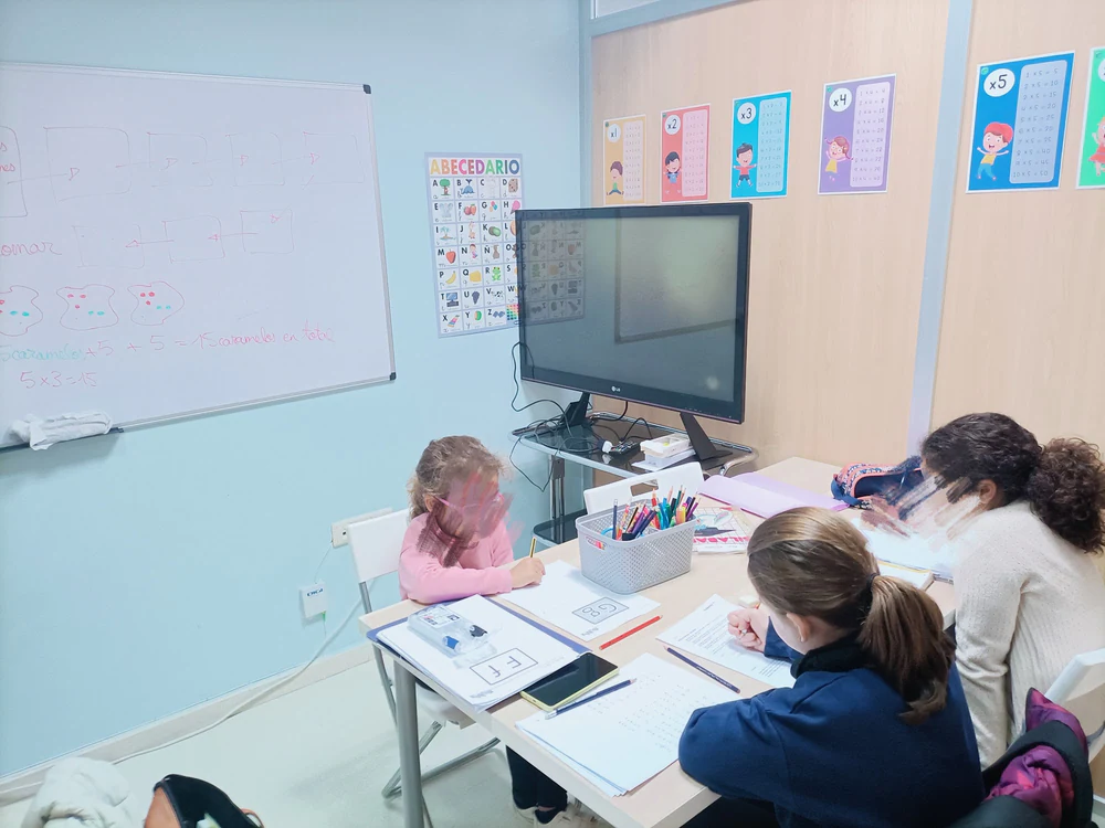 Foto de Academia Alma. Clases particulares Bormujos