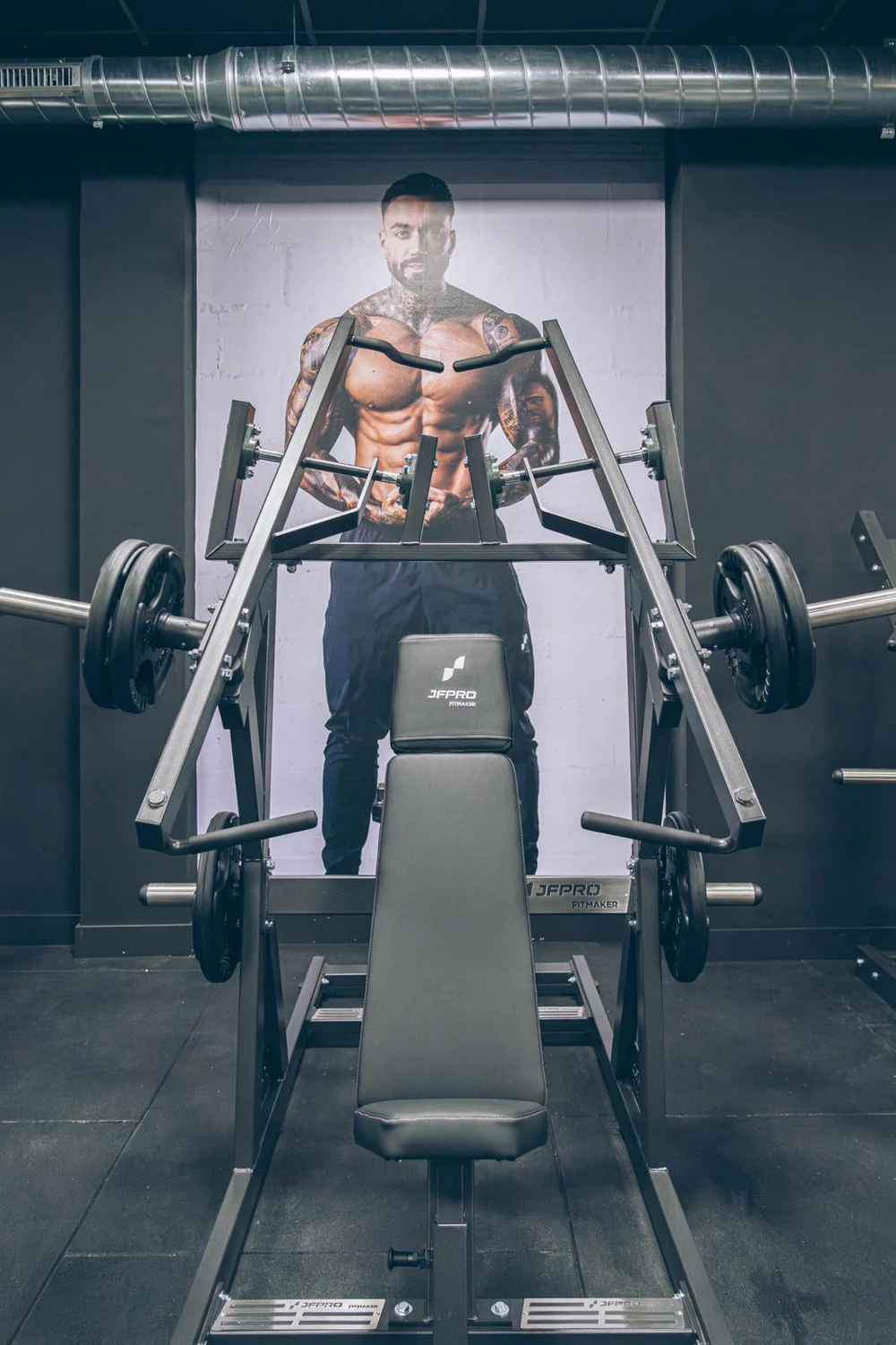 GOLDLIVE FITNESS CENTER
