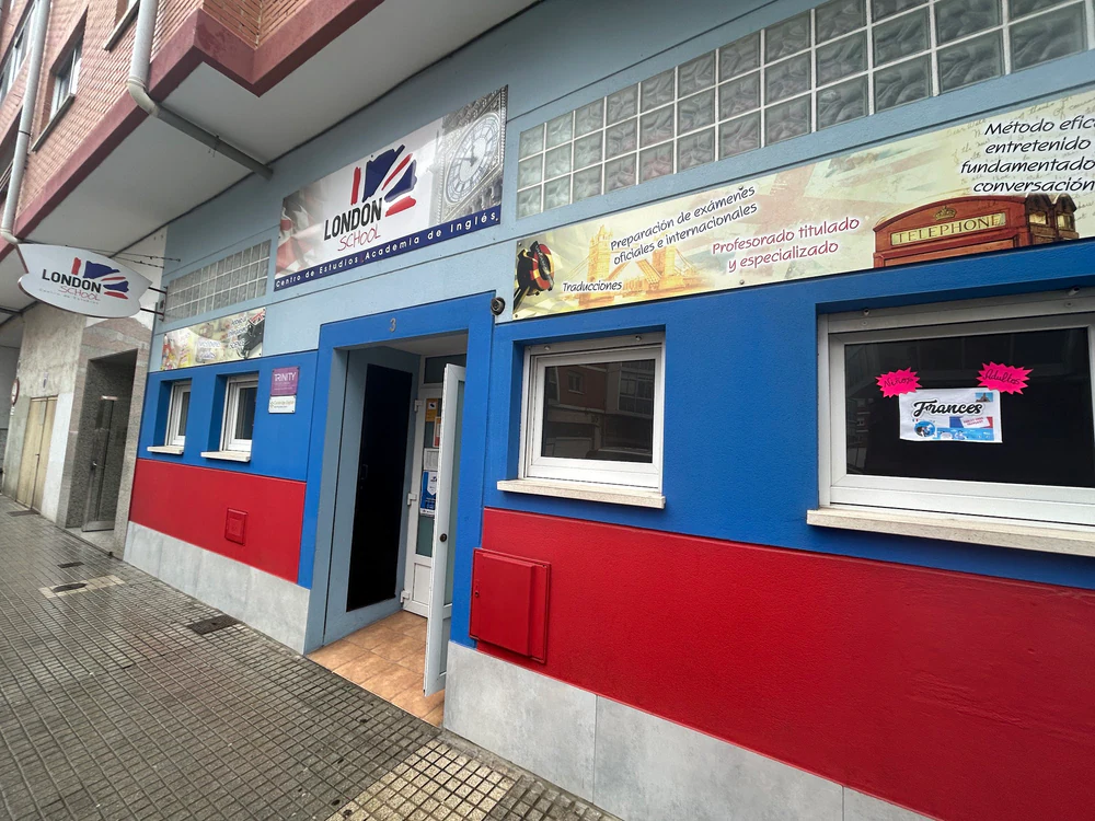 Foto de Liceo de Idiomas Modernos - Gamonal