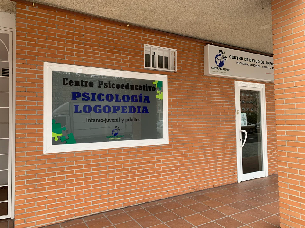 Foto de CENTRO DE ESTUDIOS LÁZARO
