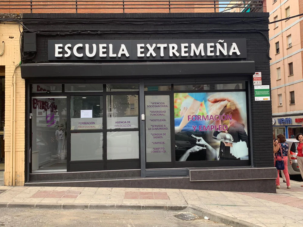Portada de Escuela Extremeña