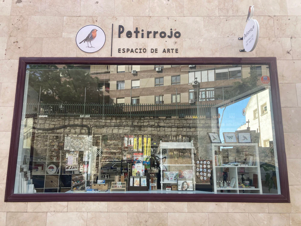 Clases de Pintura y Dibujo. Tienda Bellas Artes Petirrojo