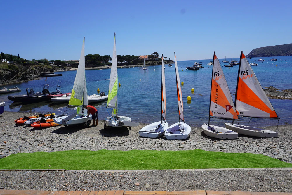 Foto de ONES CADAQUÉS, Platja Ses Oliveres