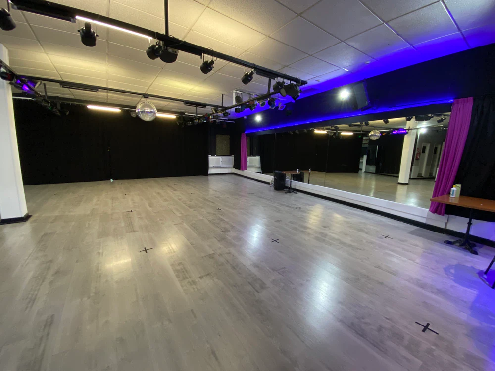 Academia de Baile STIL - Club de Baile Deportivo