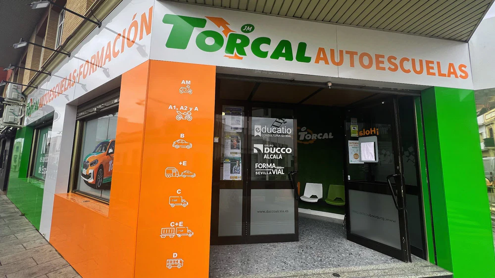 Foto de Torcal Formación - Silos | Autoescuela