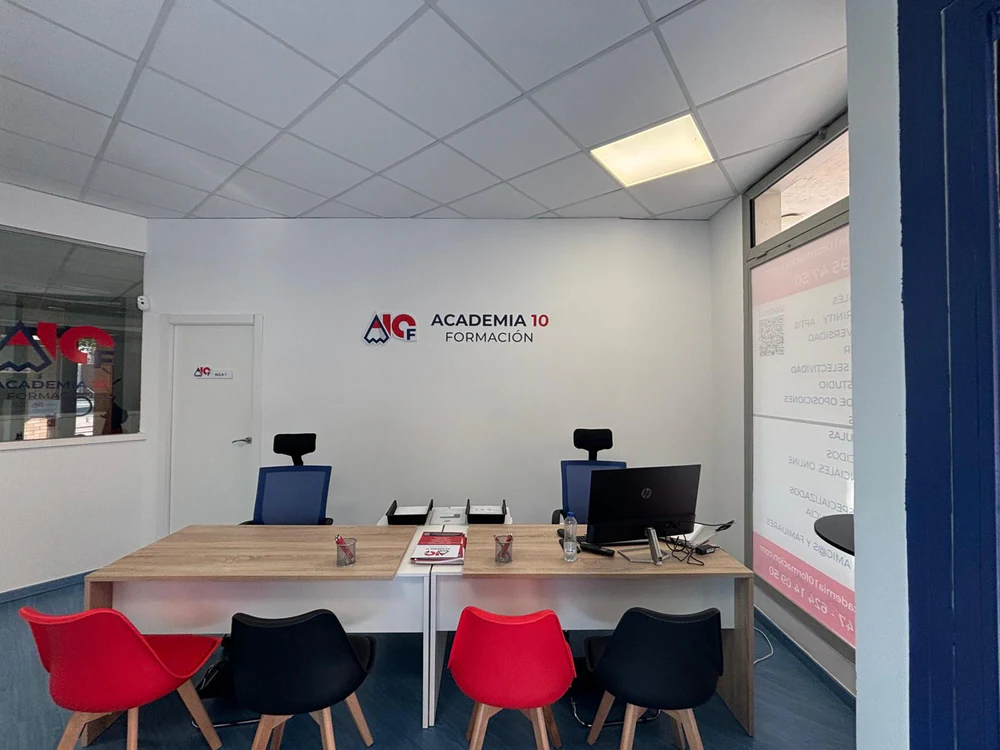 Foto de Academia 10 Formación - Alcalá Centro