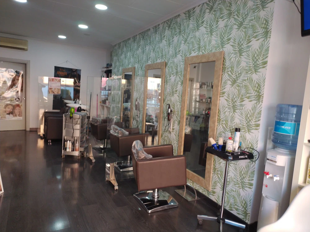 Foto de COMERCIAL- ACADEMIA CORBELL