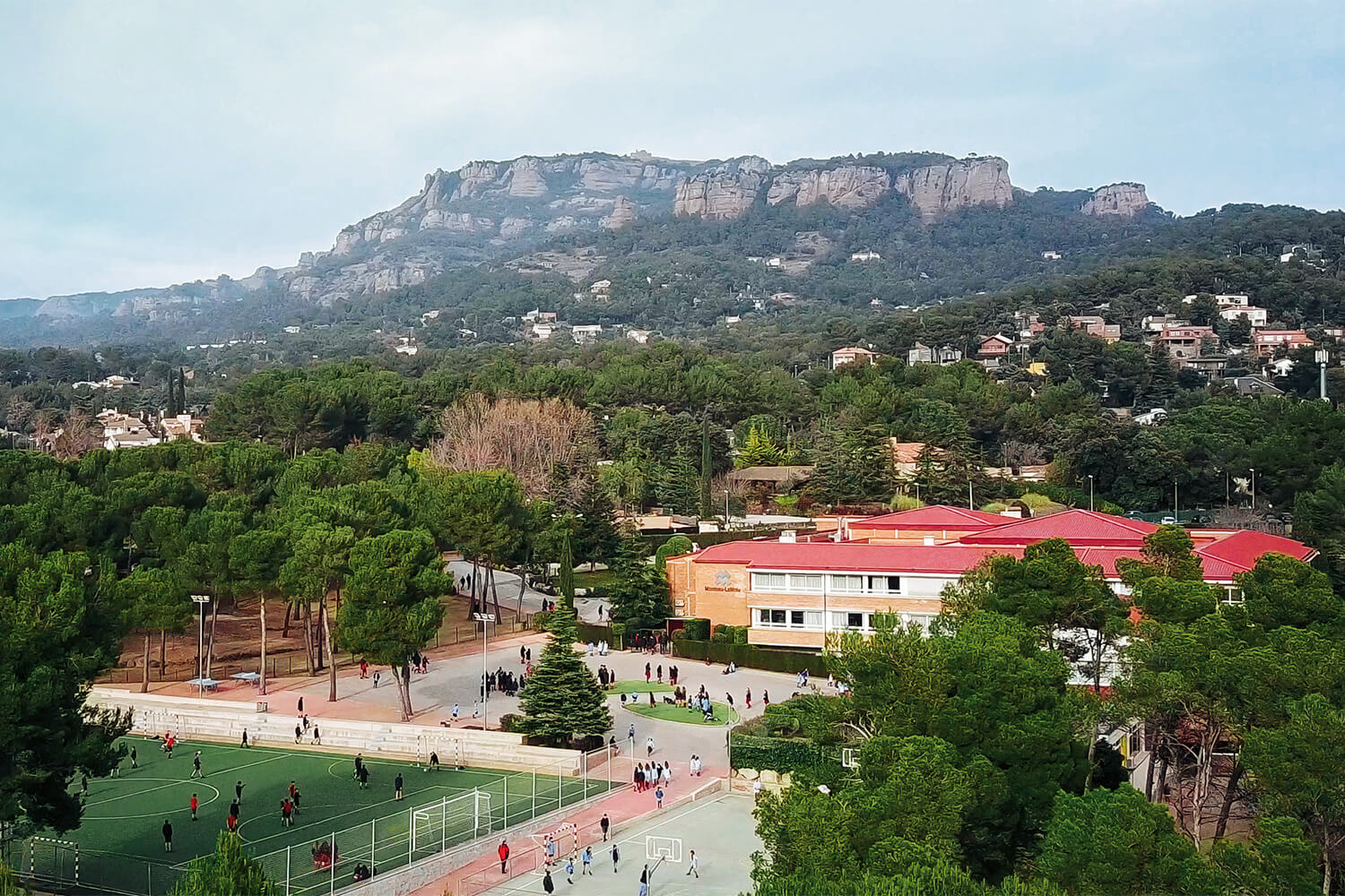 Logo de Escola Montcau-La Mola