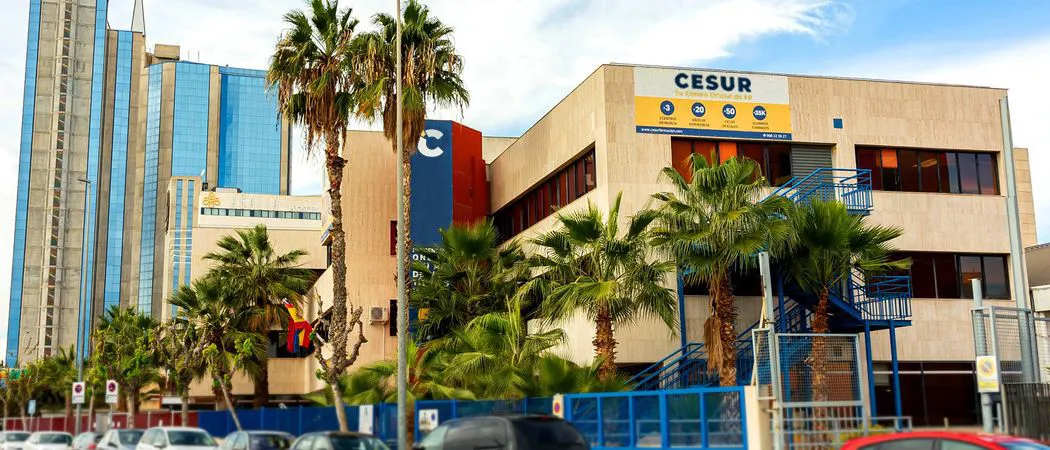 Logo de CESUR Murcia Centro Formación Profesional