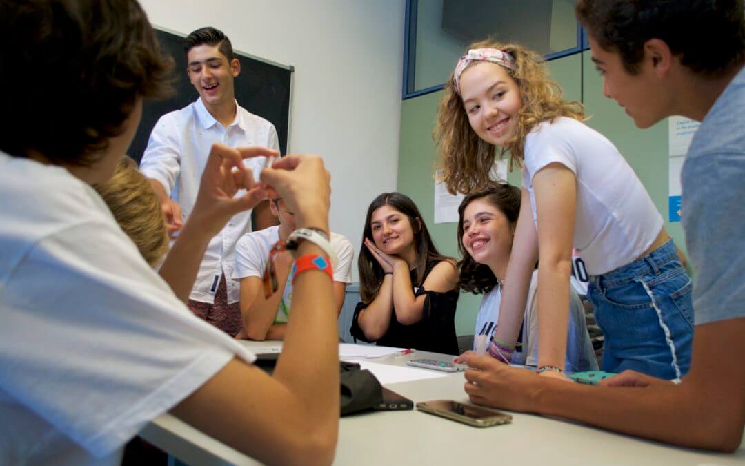 Logo de Academia de Inglés Wornham