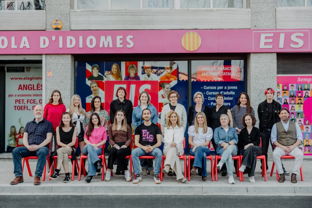 Logo de EIS Escola d'Idiomes Girona