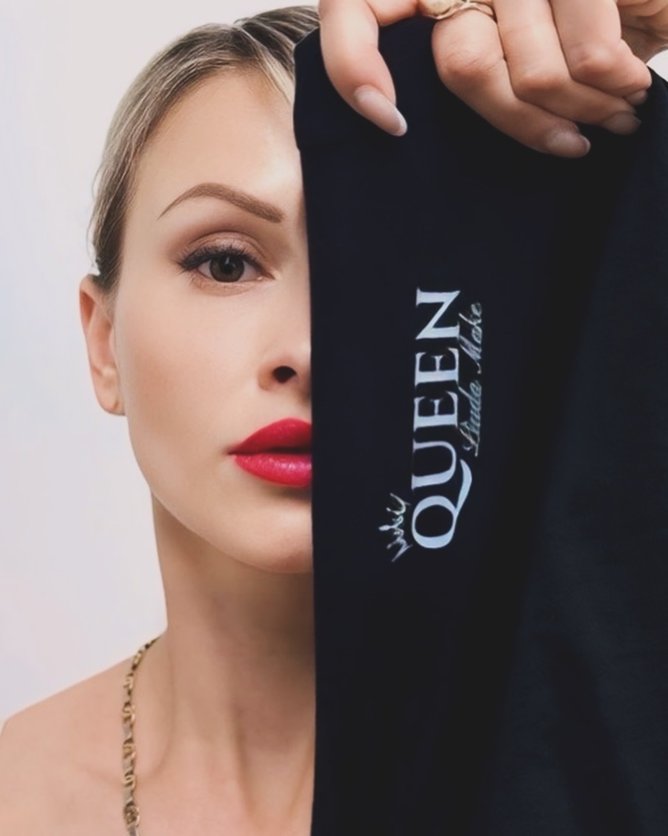 Academia Profesional de Micropigmentación Queen by Liuda Make