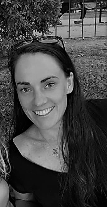 Profesor de Ingles Nativo Clare Scallon - Clases de Ingles - Aprender Ingles - OXINITY